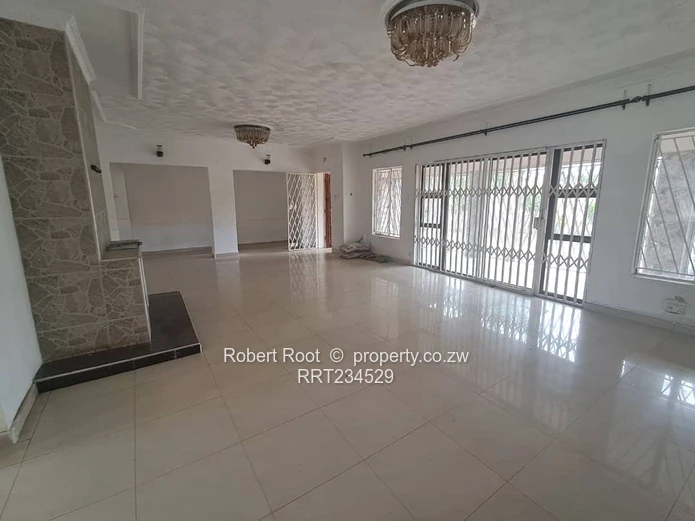 4 bed family home in Parktown