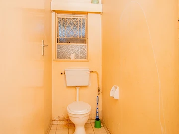 2 Bedroom Garden Flat