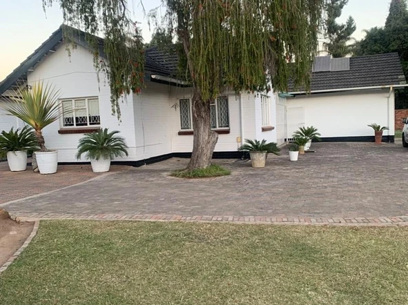 6 Bedroom Cottage