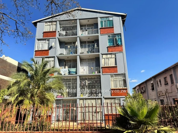 1 and half bedroom for sale in avenues