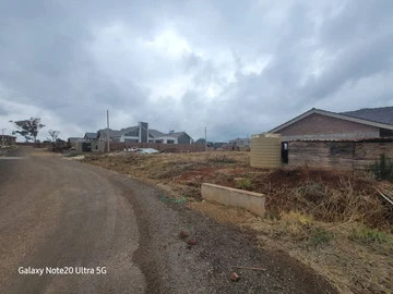 Stands & Residential Land