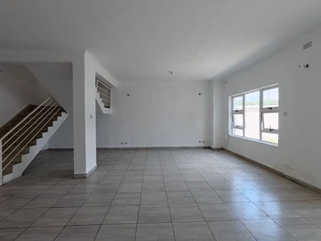 3 Bedroom Garden Flat