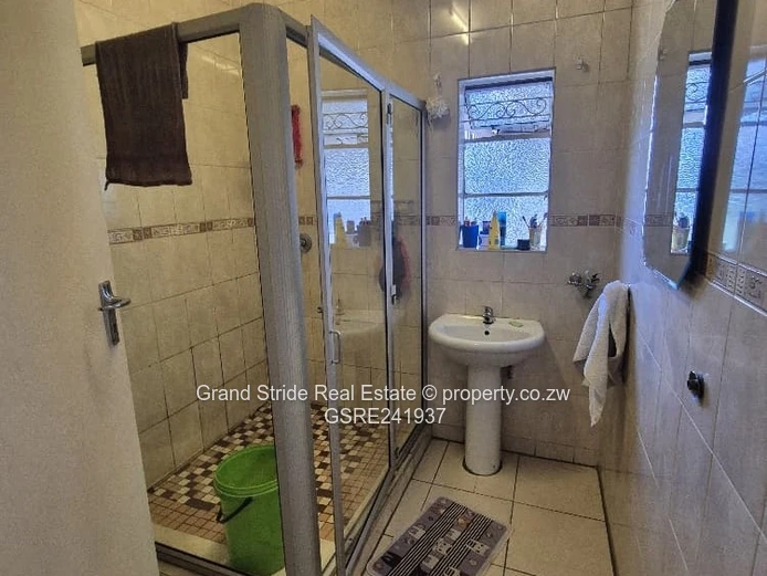 House For Rent In Hillside 