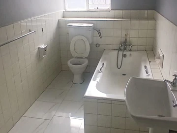 3 Bedroom Garden Flat
