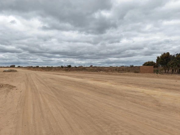 Commercial & Industrial Land