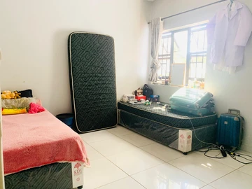 7 Bedroom Flat & Apartment