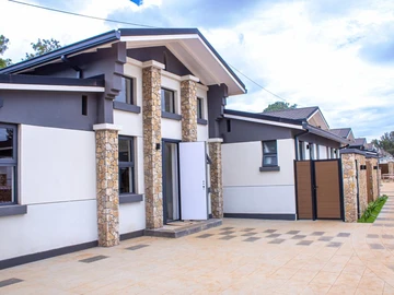 3 Bedroom Townhouse Complex