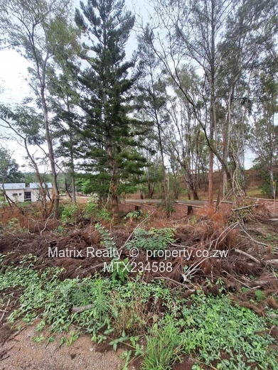 Residential Stand for Sale in Glen Lorne