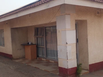 2 Bedroom Garden Flat
