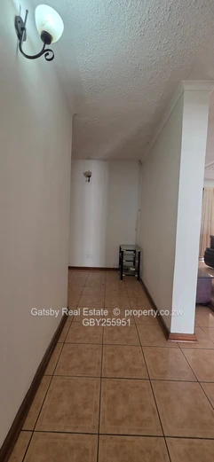 Seven bedroomed house to let