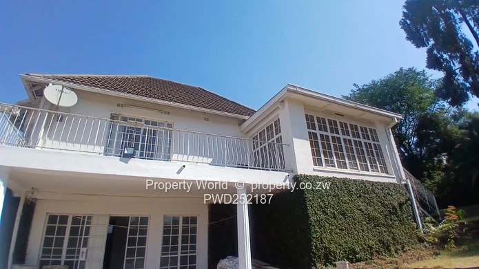 3 Bedroom House to Rent in Kensington