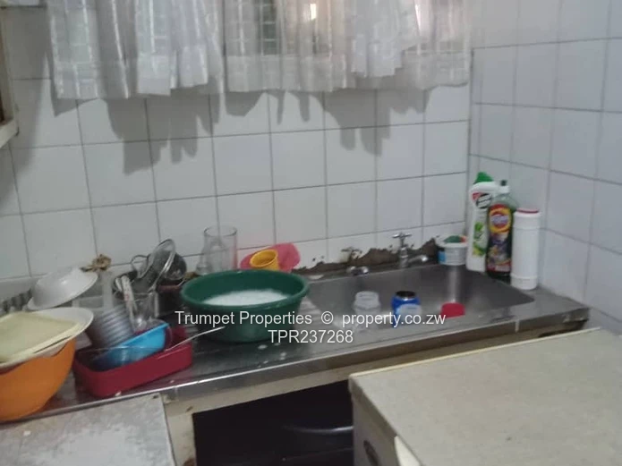 Cozy 1-Bed Tiled Flat in Avenues, Harare CBD