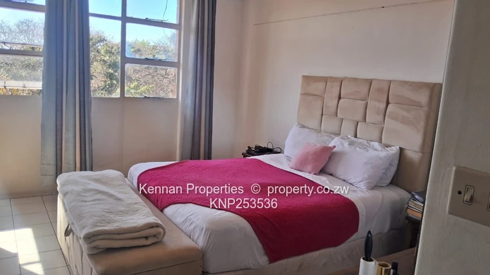 Neat Apartment Upper Avenues Area