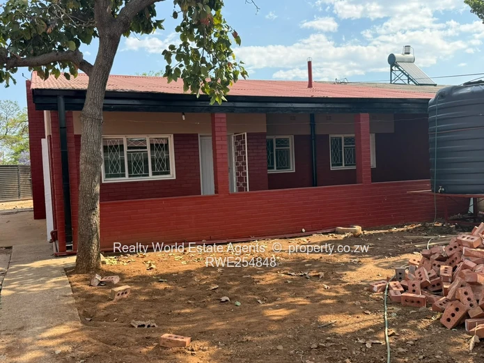 Paddonhurst House to Rent