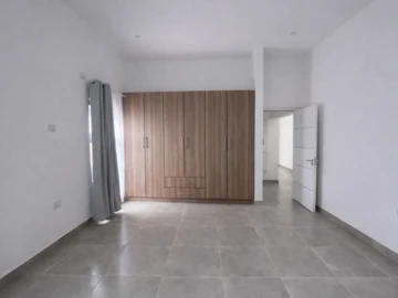 3 Bedroom Garden Flat