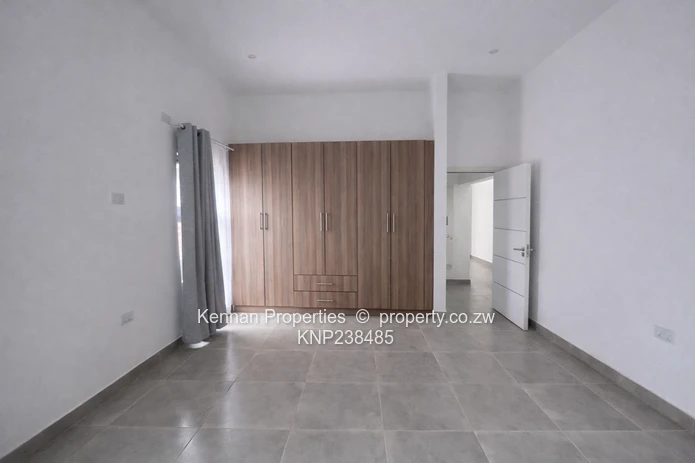 3 Bedroomed Unit Available to Rent!