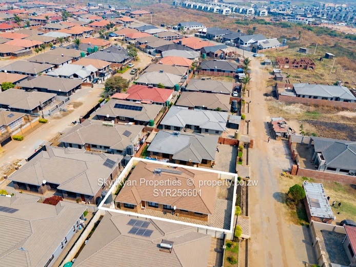 5-Bedroom Family Home For Sale - Madokero 