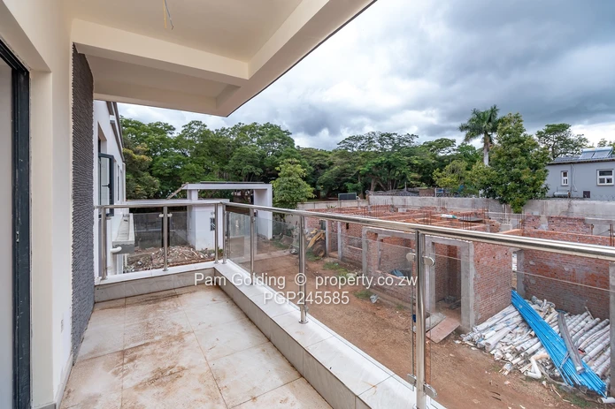 PRICE REDUCED — Upmarket Townhouses for Sale in Highlands