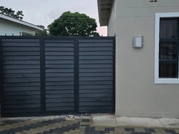 3 Bedroom Garden Flat