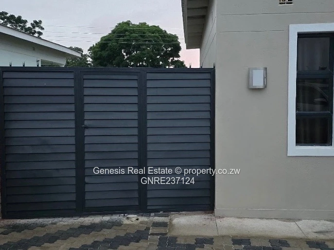 Peakwood Village 3 bedrooms for sale 