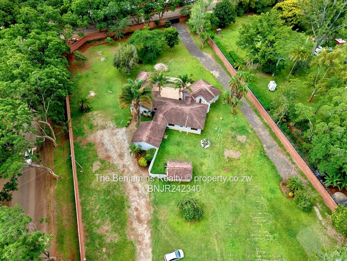 2 Acres Prime Land On Kingsmead