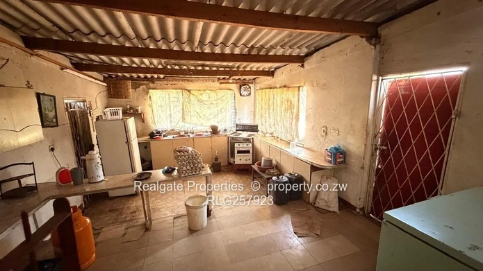  Mguza River Estate – For Sale $250 000