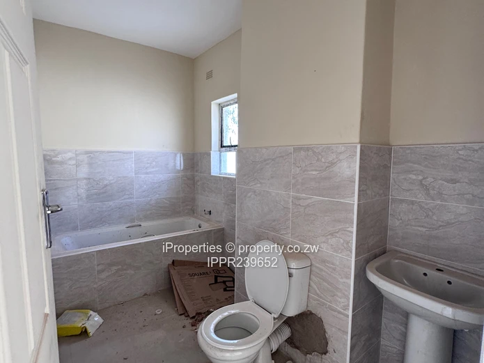 Ashdown Park  Garden flats for sale!