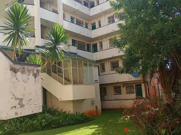 2 Bedroom Flat & Apartment