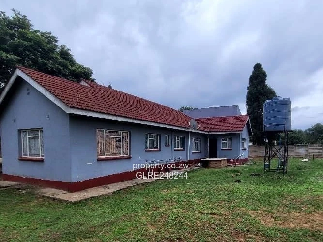 Hatfield 3-Bed Home with Modern Kitchen & Borehole