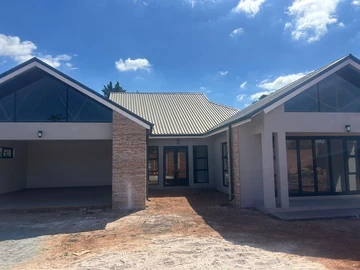 4 Bedroom House