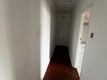 2 Bedroom Flat & Apartment