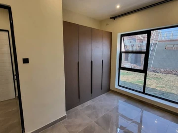 4 Bedroom Garden Flat