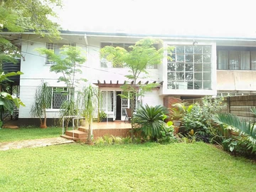4 Bedroom Garden Flat