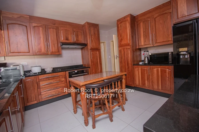 Well established home nestled in leafy Glenlorne set on 5376 sq meters