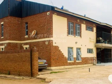 2 Bedroom Flat & Apartment