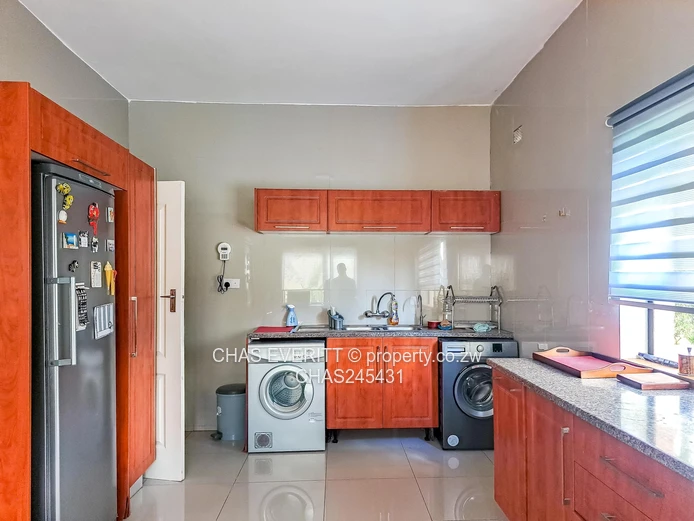 Fully Furnished Six Bedroomed House In Emerald Hill