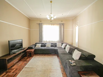 Charming 2-Bedroom Flat for Rent in Avondale, Harare – $1,200/month