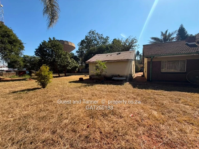 Prime Commercial Corner Stand - Lomagundi Road - Westgate Round About (Sole Mandate)