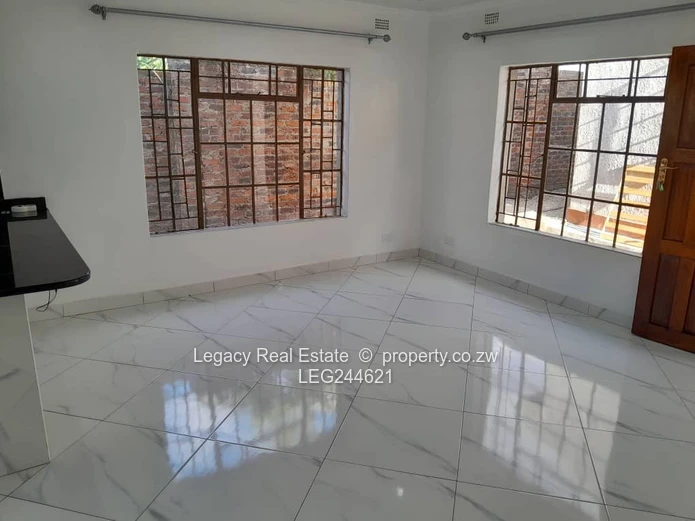 Neat 2-Bedroom Cottage To Rent In Manresa