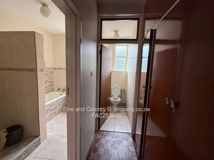 Ascot 3-Bedroom Flat to Rent 