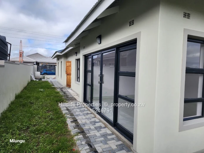 Mabvazuva 4 bedroom house for sale 