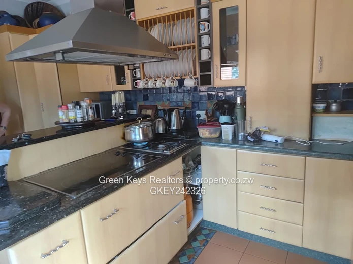 Spacious 6-Bed Mandara Home, Harare East — Mezzanine & AC