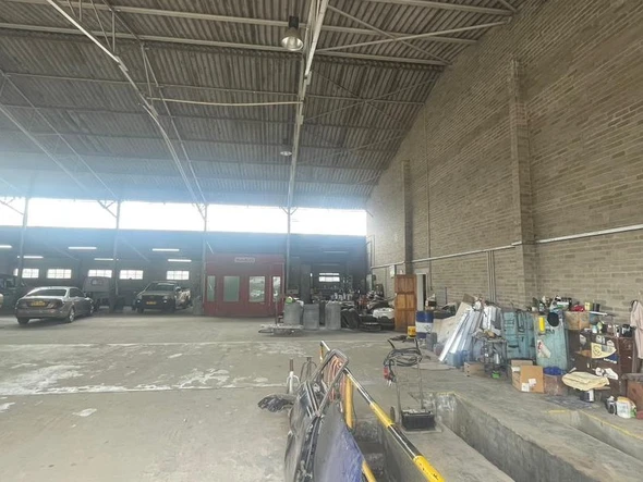 Warehouse & Factory