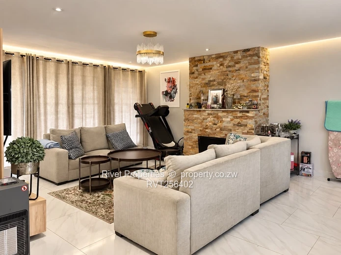Modern 3-Bed Borrowdale Garden Flat with Pool & Borehole