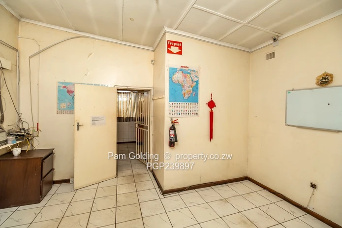 Prime Commercial Warehouse In Southerton (Sole Mandate)