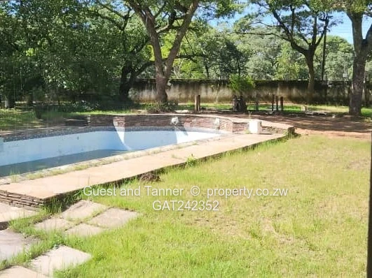 5-Bedroom House For Sale In Winston Park