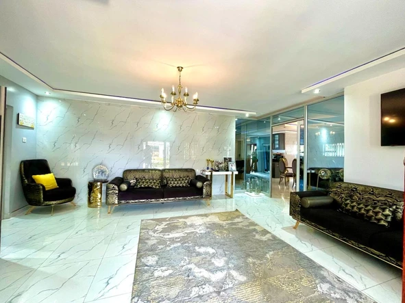 5 Bedroom House