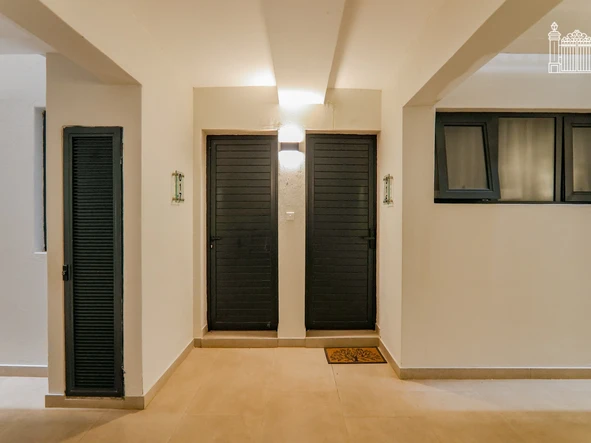 Flat & Apartment