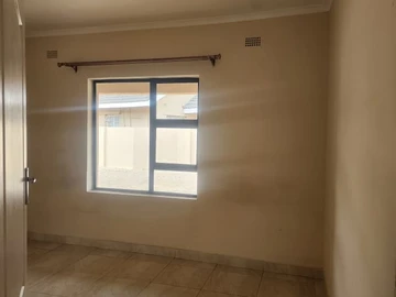 2 Bedroom Garden Flat