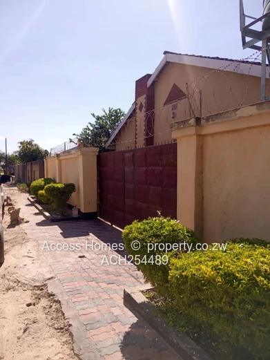 Zengeza 3 House for rent 
